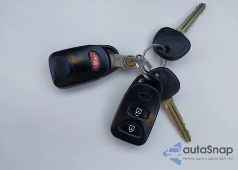 2011 Hyundai Tucson Gl from USA, damaged, VIN KM8JT3AB7BU242188